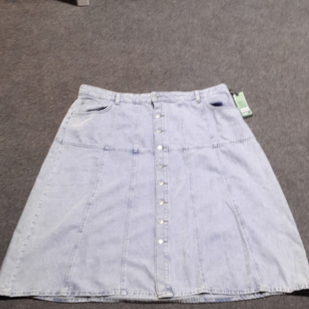 Terra & Sky NWT Light Blue Button-Front A-Line Denim Skirt Sz 20W